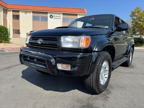 Used 2000 Toyota 4Runner Sport image 5