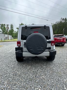 Used 2017 Jeep Wrangler Sahara image 4
