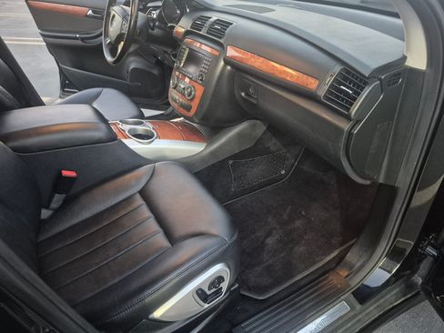 Used 2008 Mercedes-Benz R 350 image 17