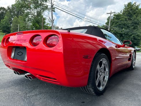 Used 1998 Chevrolet Corvette image 4