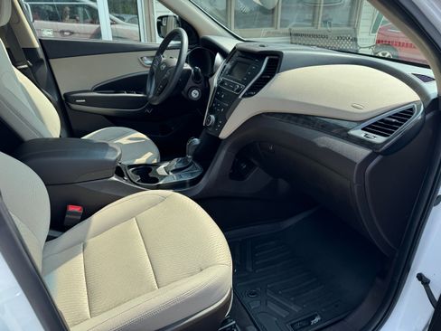 Used 2018 Hyundai Santa Fe Sport image 13