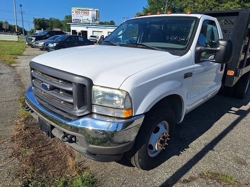 Used 2004 Ford F350 XL image 1