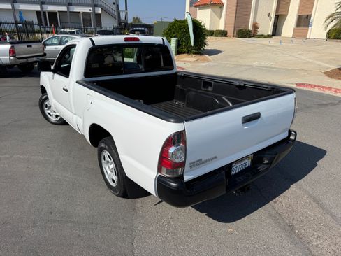 Used 2011 Toyota Tacoma image 7