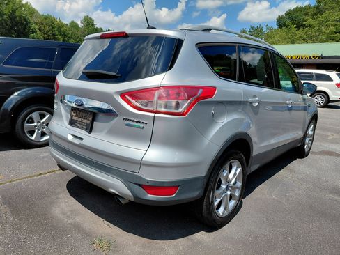 Used 2014 Ford Escape Titanium image 3