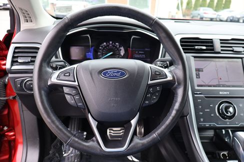 Used 2013 Ford Fusion Titanium image 20