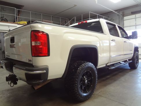 Used 2016 GMC Sierra 2500 image 8
