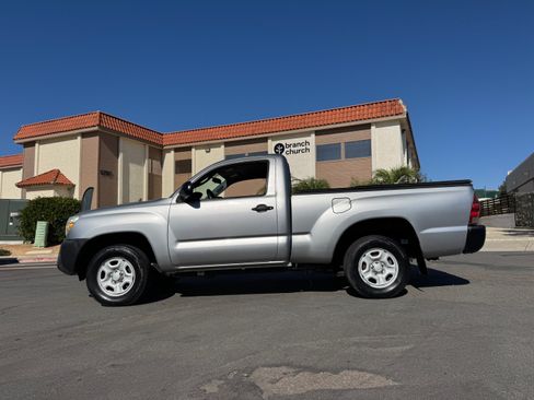 Used 2014 Toyota Tacoma image 4