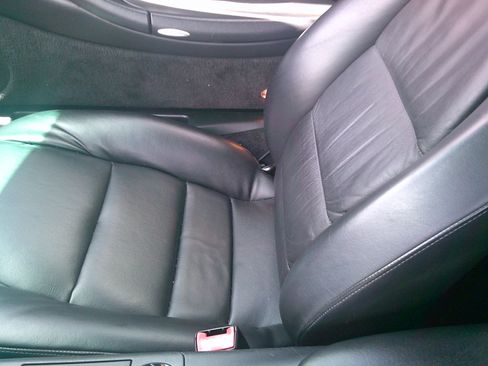 Used 2001 Porsche 911 image 9