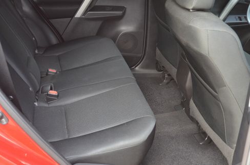 Used 2016 Toyota RAV4 LE image 12