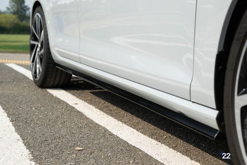 Used 2019 Volkswagen Golf R image 14