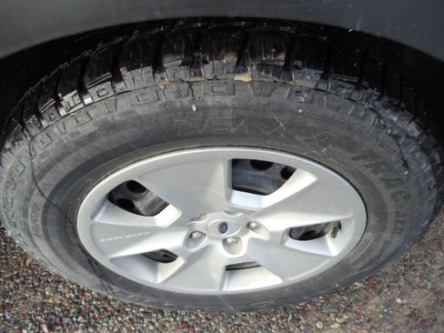 Used 2014 Ford Explorer XLS image 11