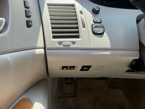 Used 2007 Toyota Avalon Limited image 23