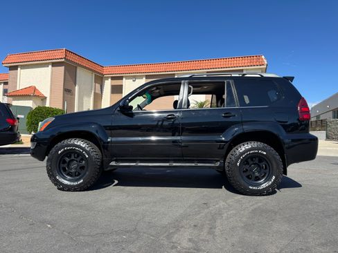 Used 2005 Lexus GX 470 image 4