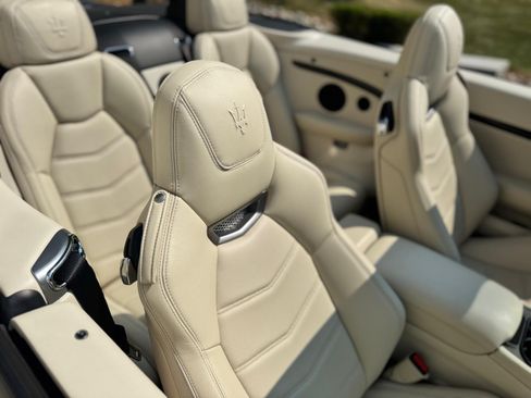 Used 2018 Maserati GranTurismo MC image 41