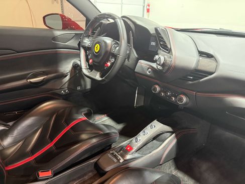 Used 2016 Ferrari 488 GTB image 11
