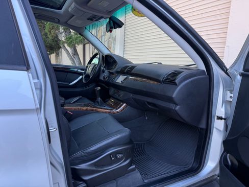 Used 2003 BMW X5 3.0i image 12