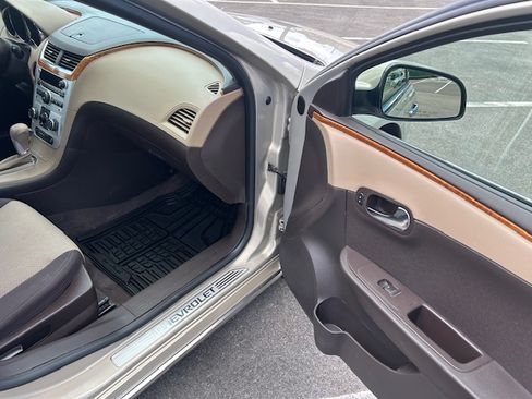 Used 2012 Chevrolet Malibu LT image 8
