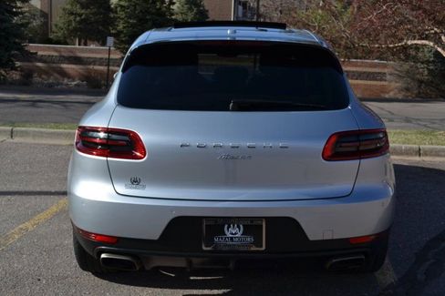 Used 2017 Porsche Macan image 12