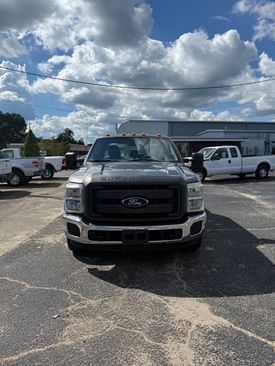 Used 2012 Ford F350 XL image 2
