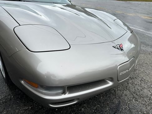 Used 1999 Chevrolet Corvette image 12