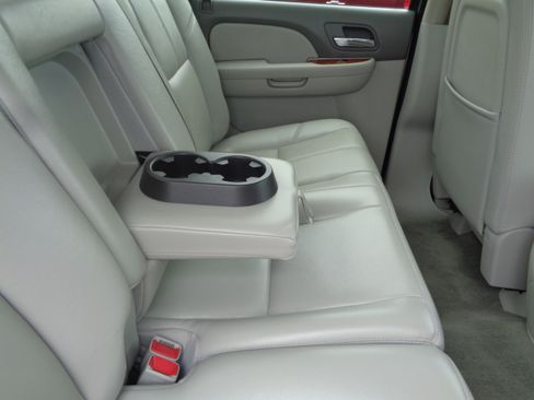 Used 2007 Chevrolet Silverado 2500 LTZ image 34