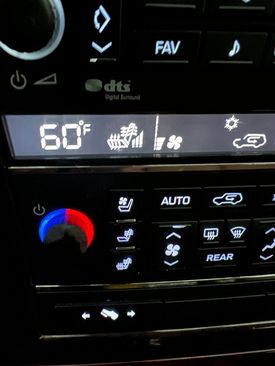 Used 2009 Cadillac Escalade Luxury image 28