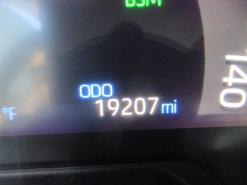 Used 2021 Toyota RAV4 Limited image 3