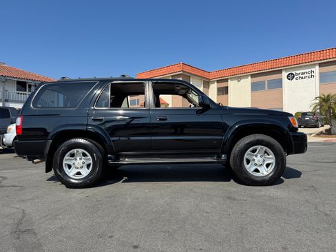 Used 2000 Toyota 4Runner Sport image 11
