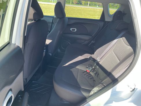 Used 2015 Kia Soul image 10