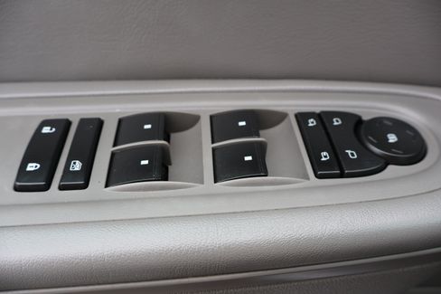 Used 2016 Chevrolet Traverse LT image 27