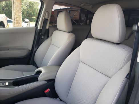 Used 2016 Honda HR-V EX image 13