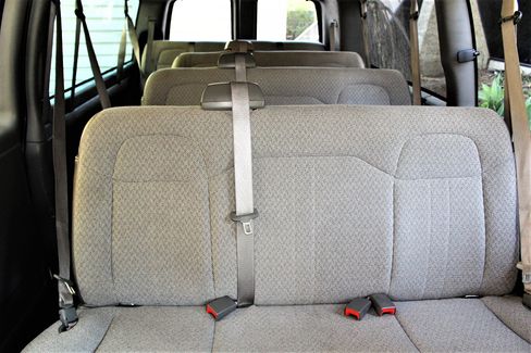 Used 2018 Chevrolet Express 3500 LT image 20