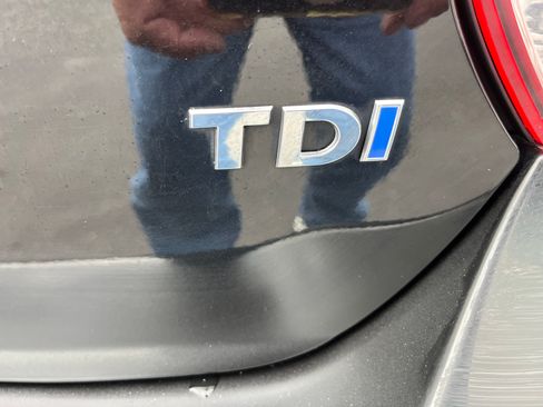 Used 2014 Volkswagen Jetta TDI image 16