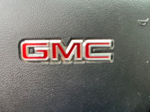 Used 2016 GMC Terrain SLE image 4