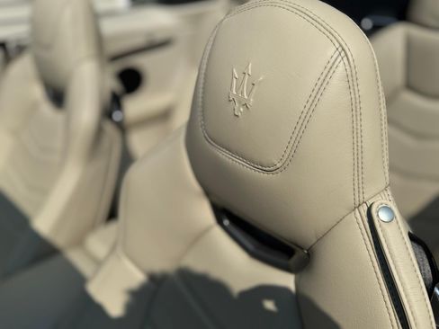 Used 2018 Maserati GranTurismo MC image 49