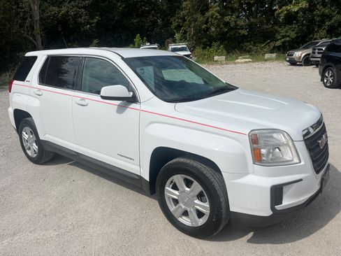 Used 2016 GMC Terrain SLE image 3