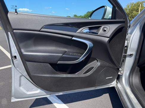 Used 2012 Buick Regal Premium image 3