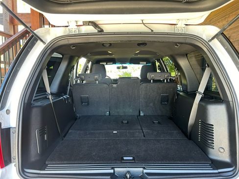 Used 2017 Ford Expedition XL image 16