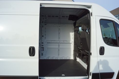 Used 2024 RAM ProMaster 2500 image 8