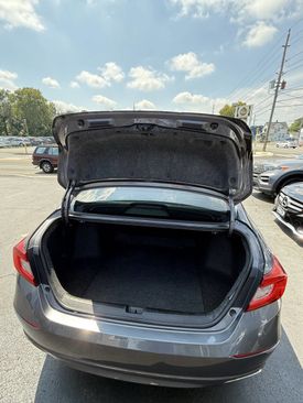 Used 2018 Honda Accord Sport image 16
