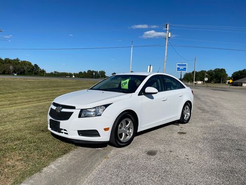 Used 2014 Chevrolet Cruze LT image 1