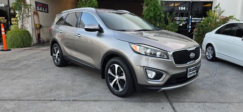 Used 2016 Kia Sorento EX-L image 48