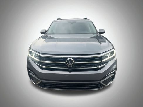 Used 2023 Volkswagen Atlas SEL Premium image 3