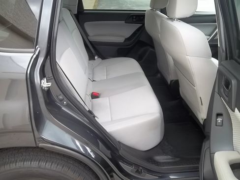 Used 2018 Subaru Forester 2.5i Premium image 28