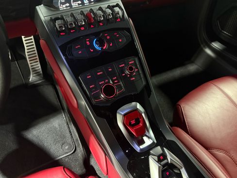 Used 2015 Lamborghini Huracan LP 610-4 image 43