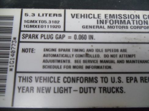 Used 2001 Chevrolet Suburban LS image 27