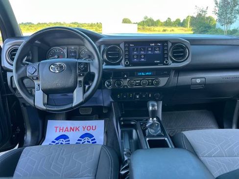 Used 2023 Toyota Tacoma TRD Sport image 17