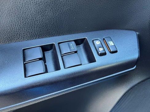 Used 2017 Toyota RAV4 LE image 19