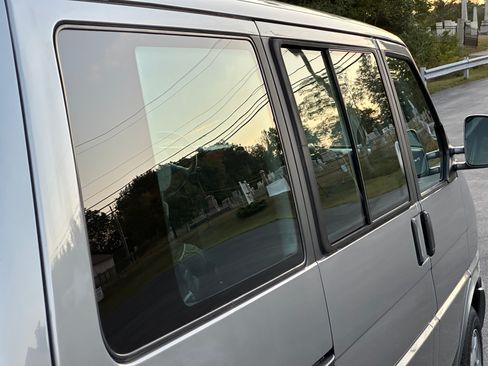Used 1999 Volkswagen Eurovan GLS image 27