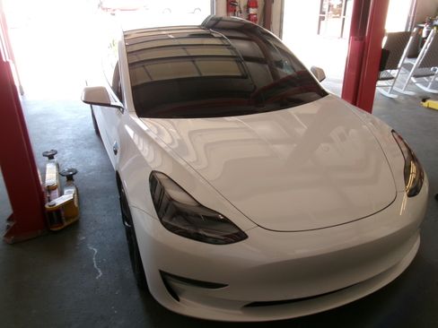 Used 2021 Tesla Model 3 Performance image 5